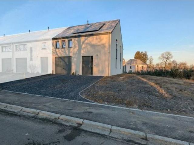 Maison en Vente à Chiny
