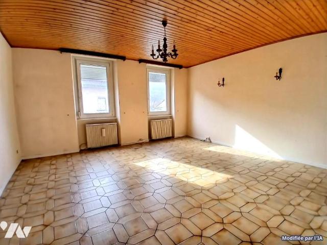 Maison en vente à Colombier Fontaine, Bourgogne Franche Comté, 75000€