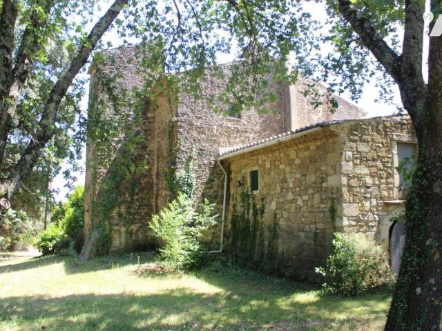 Maison en vente à Colonzelle, Auvergne Rhône Alpes, 1050 €