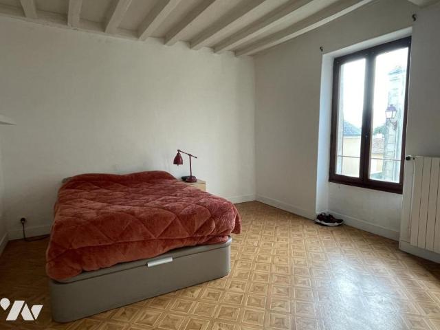 Maison en vente à Courgains, Pays de la Loire, 76392€
