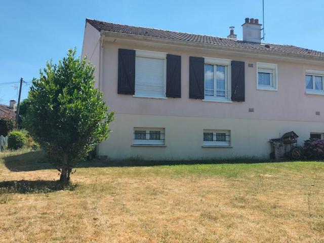 Maison en vente à Courtenay, Centre Val de Loire, 130000€