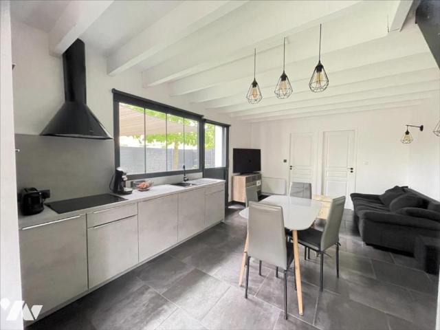 Maison en vente à Croix Chapeau, Nouvelle Aquitaine, 183750€