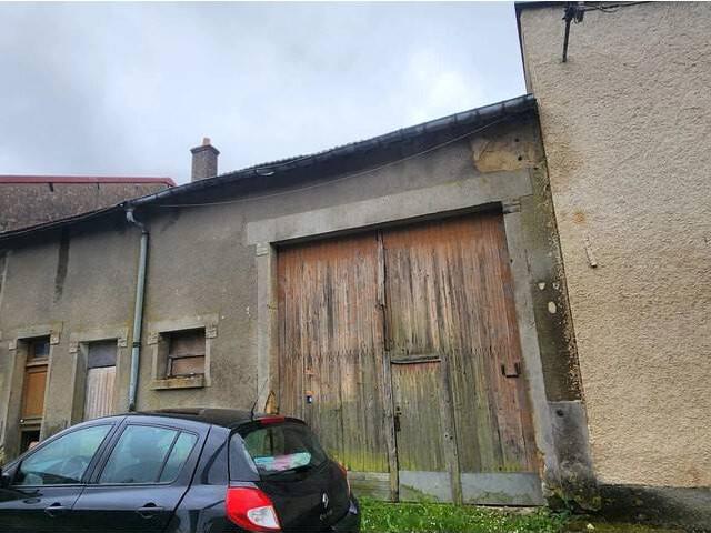 Maison en Vente à Delut