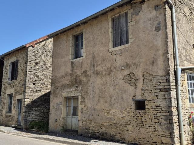 Maison en vente à Delain, Bourgogne Franche Comté, 30000€