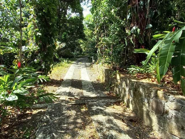 Maison en vente à Deshaies, Guadeloupe, 1195 €