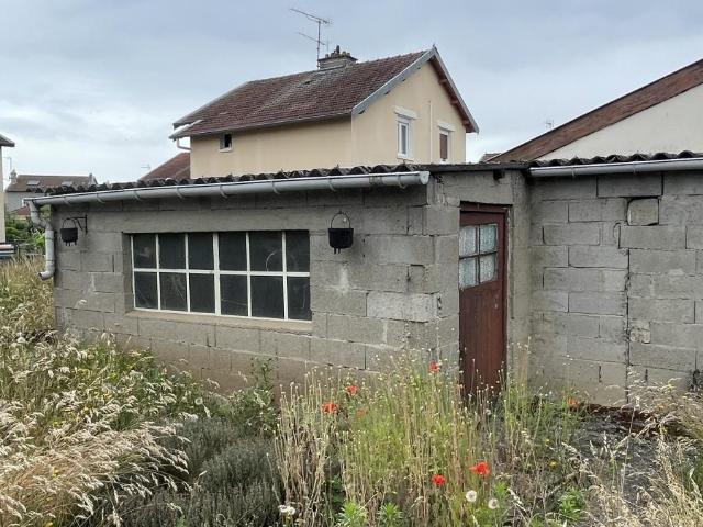 Maison en vente à Dieulouard, Grand Est, 95820€