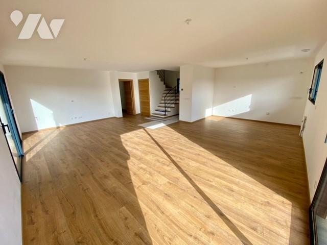Maison en vente à Divonne les Bains, Auvergne Rhône Alpes, 1165 €
