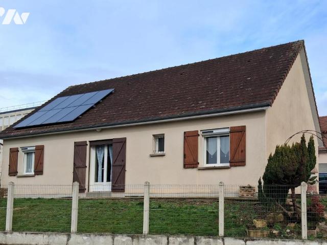 Maison en vente à Domfront en Poiraie, Normandie, 175000€
