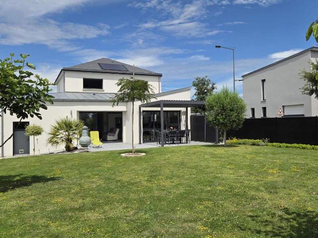 Maison en vente à Domloup, Bretagne, 383000€