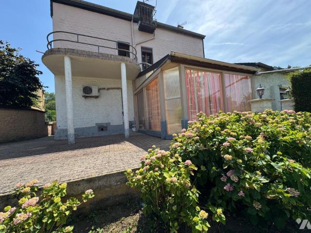 Maison en vente à Donchery, Grand Est, 179000€