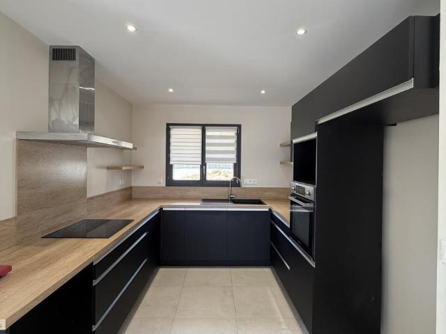 Maison en vente à Dortan, Auvergne Rhône Alpes, 320000€