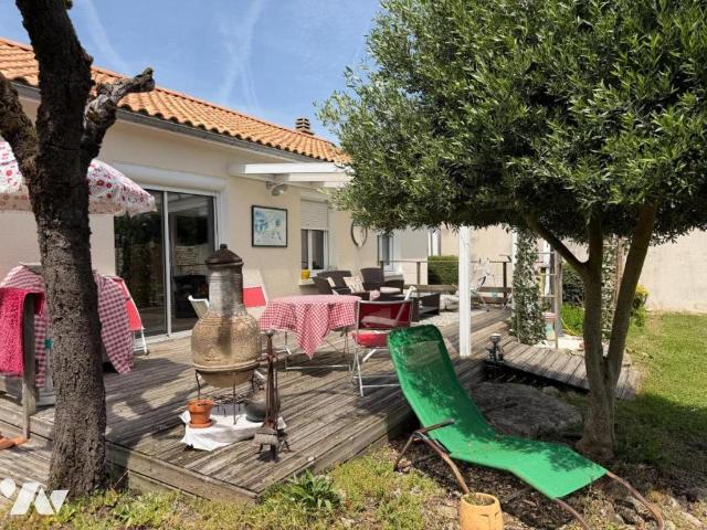 Maison en vente à Échiré, Nouvelle Aquitaine, 191040€