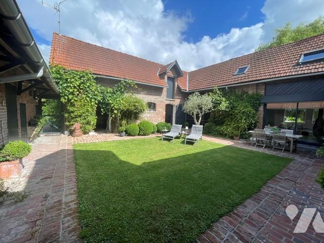 Maison en vente à Erquinghem Lys, Hauts de France, 830000€