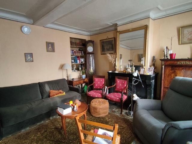 Maison en vente à Étrœungt, Hauts de France, 79700€