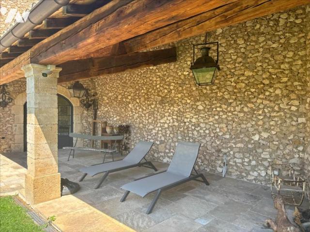 Maison en vente à Eygalières, Provence Alpes Côte d'Azur, 4480 €