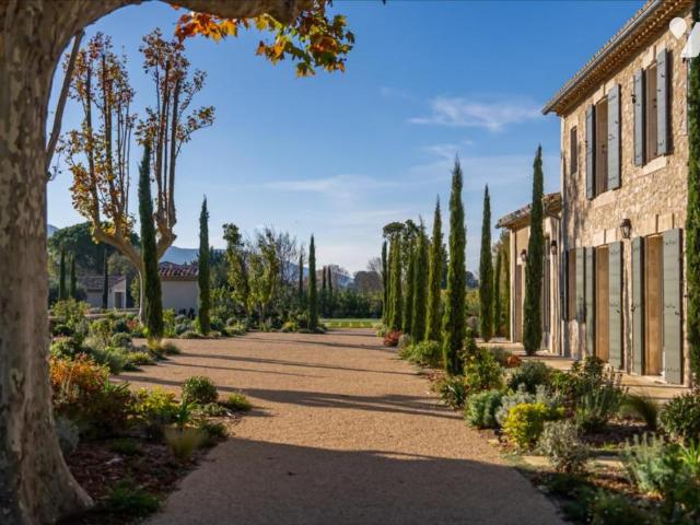 Maison en vente à Eygalières, Provence Alpes Côte d'Azur, 8381 €