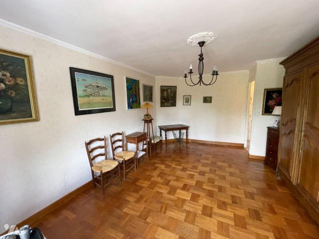 Maison en vente à Falaise, Normandie, 154030€