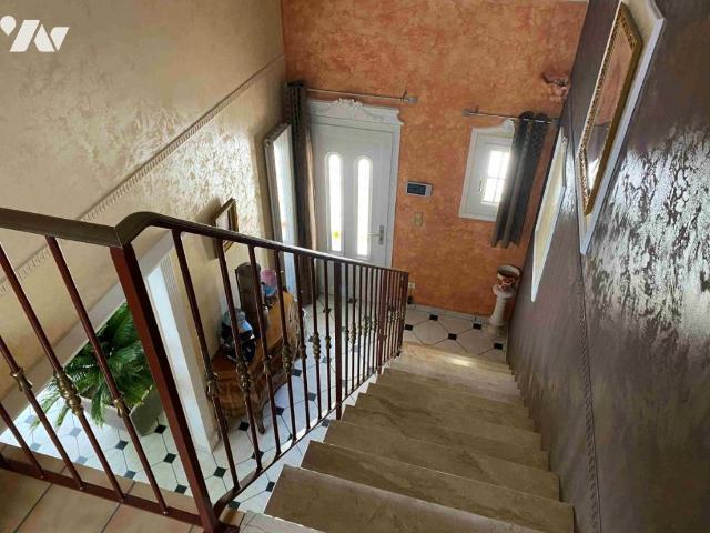 Maison en vente à Falaise, Normandie, 280000€