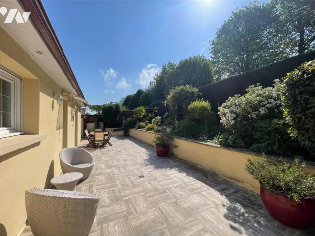 Maison en vente à Falaise, Normandie, 300000€