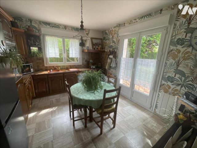 Maison en vente à Falaise, Normandie, 310000€