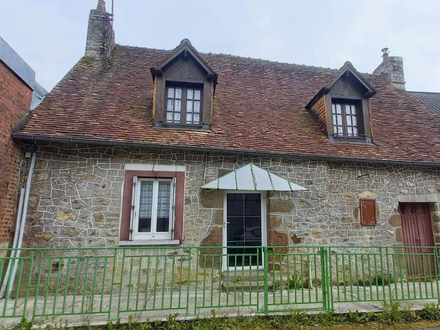 Maison en vente à Ferrière aux Étangs, Normandie, 16000€