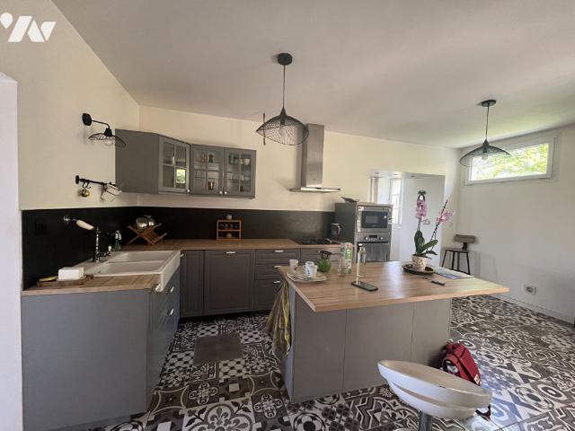 Maison en vente à Figeac, Occitanie, 190000€