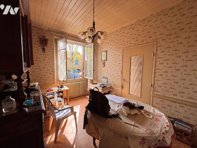 Maison en vente à Figeac, Occitanie, 100000€