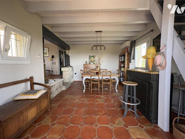 Maison en vente à Forcalquier, Provence Alpes Côte d'Azur, 700000€