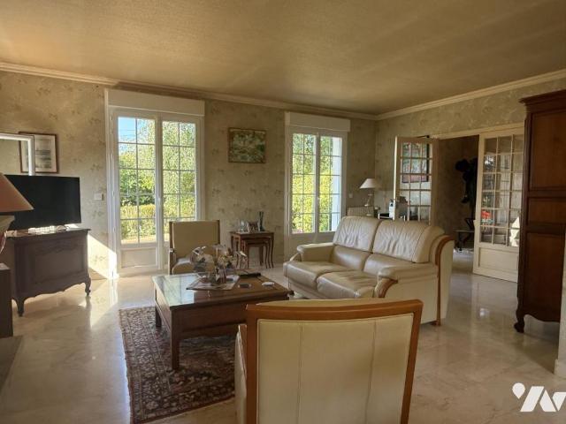 Maison en vente à Forest Landerneau, Bretagne, 331100€