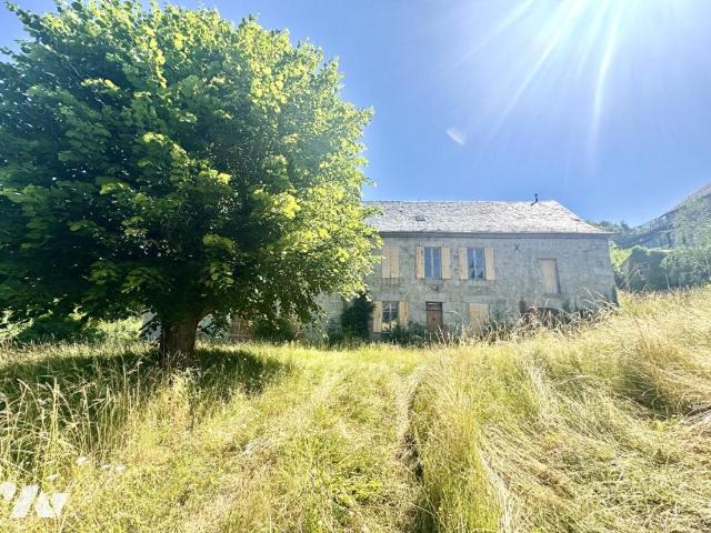 Maison en vente à Fournels, Occitanie, 158000€