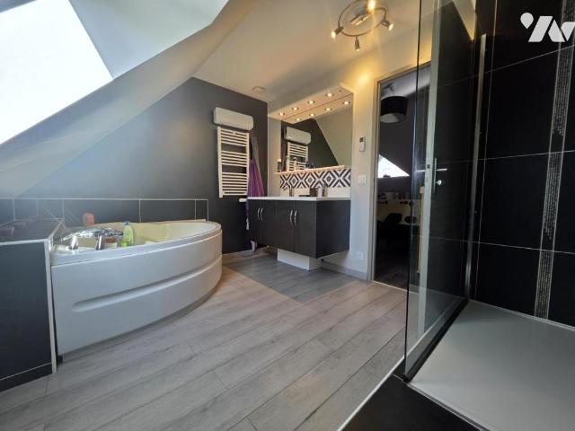 Maison en vente à Floringhem, Hauts de France, 280000€