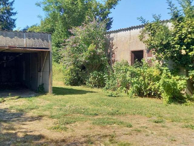 Maison en vente à Flers, Normandie, 82496€