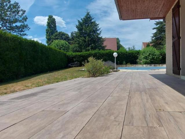 Maison en vente à Franois, Bourgogne Franche Comté, 390000€
