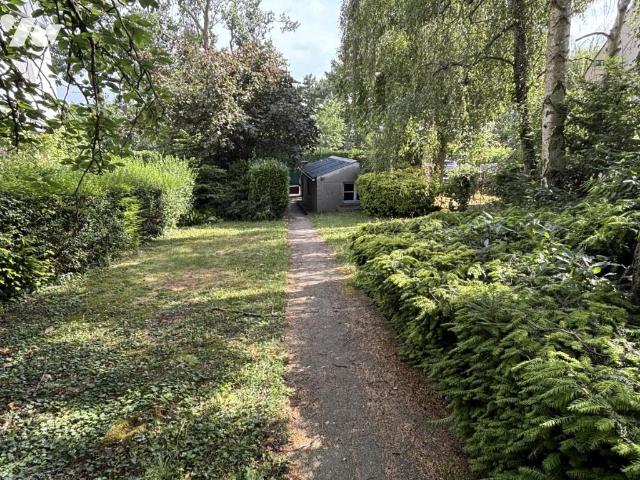 Maison en vente à Garches, Île de France, 1066 €