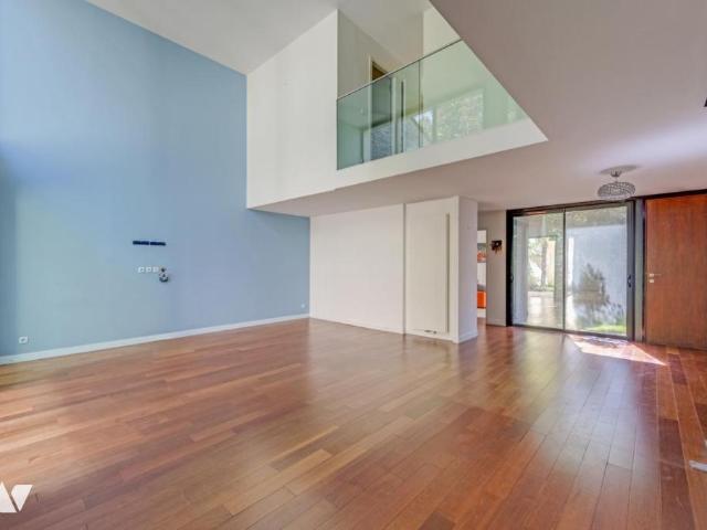 Maison en vente à Garenne Colombes, Île de France, 1490 €