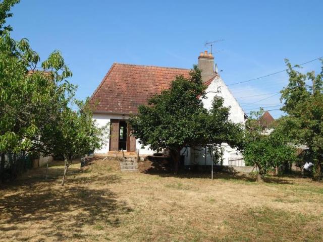 Maison en vente à Gien, Centre Val de Loire, 95900€
