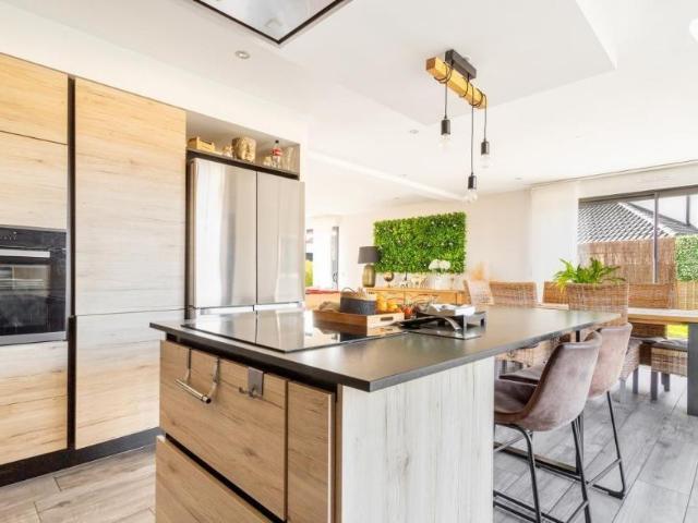 Maison en vente à Gondecourt, Hauts de France, 465000€