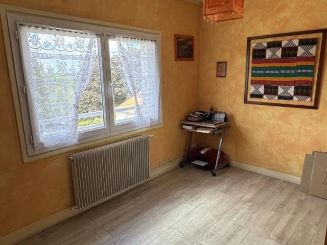 Maison en vente à Grand Couronne, Normandie, 147000€