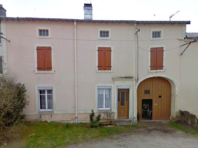 Maison en vente à Gruey lès Surance, Grand Est, 40000€