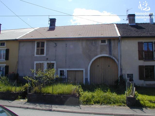 Maison en vente à Gruey lès Surance, Grand Est, 70000€