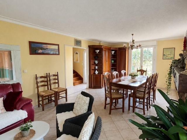 Maison en vente à Guichen, Bretagne, 280260€