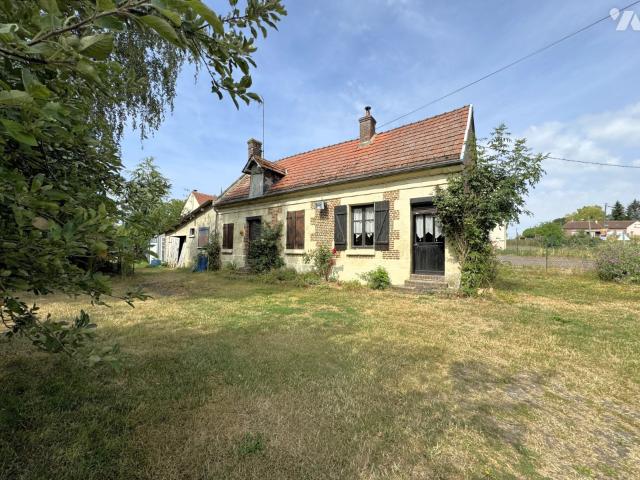 Maison en vente à Guiscard, Hauts de France, 69000€
