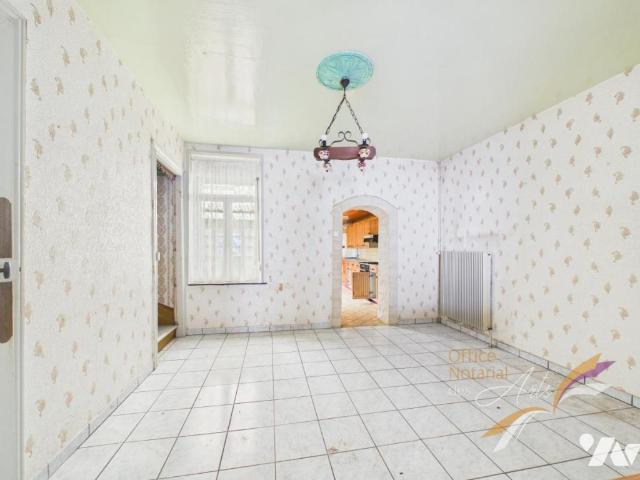 Maison en vente à Hautmont, Hauts de France, 68000€