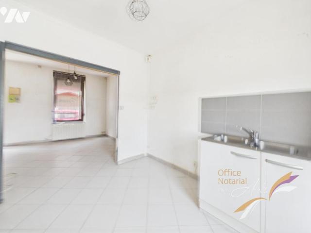 Maison en vente à Hautmont, Hauts de France, 94750€