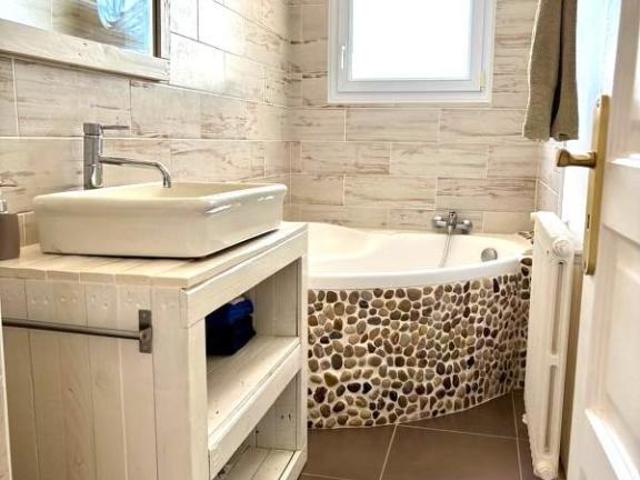 Maison en vente à Herbiers, Pays de la Loire, 270000€