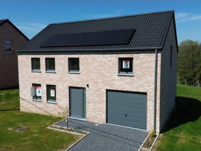 Maison en Vente à Houyet
