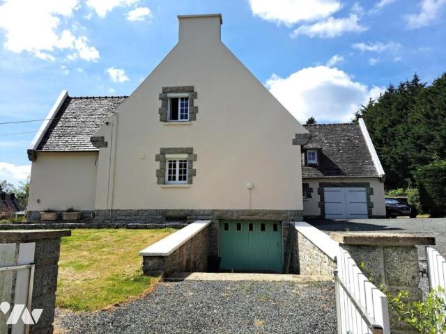 Maison en vente à Huelgoat, Bretagne, 357420€