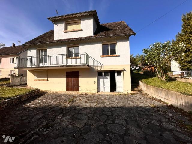 Maison en vente à Joigny, Bourgogne Franche Comté, 84000€