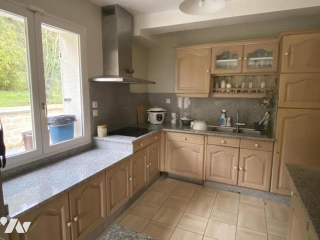 Maison en vente à Lamorlaye, Hauts de France, 485000€