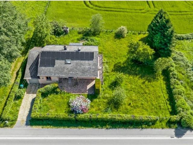 Maison en Vente à Leglise
